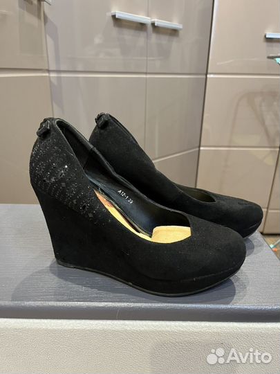 Туфли и босоножкки