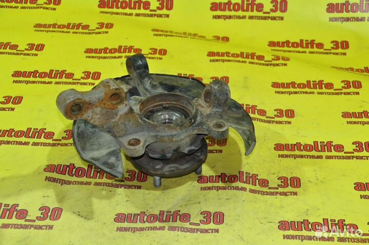 Поворотный кулак передний правый Geely Vision