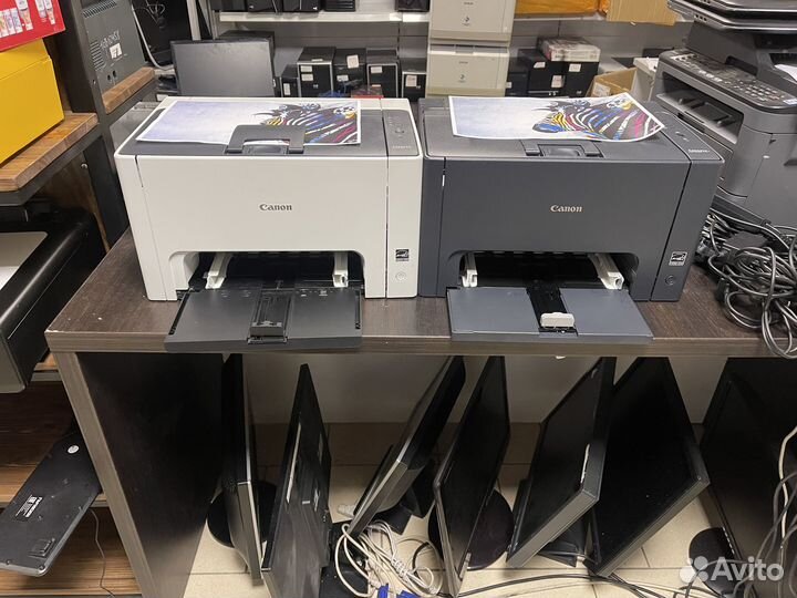 Лазерный принтер Canon i-sensys LBP7010C.заправлен