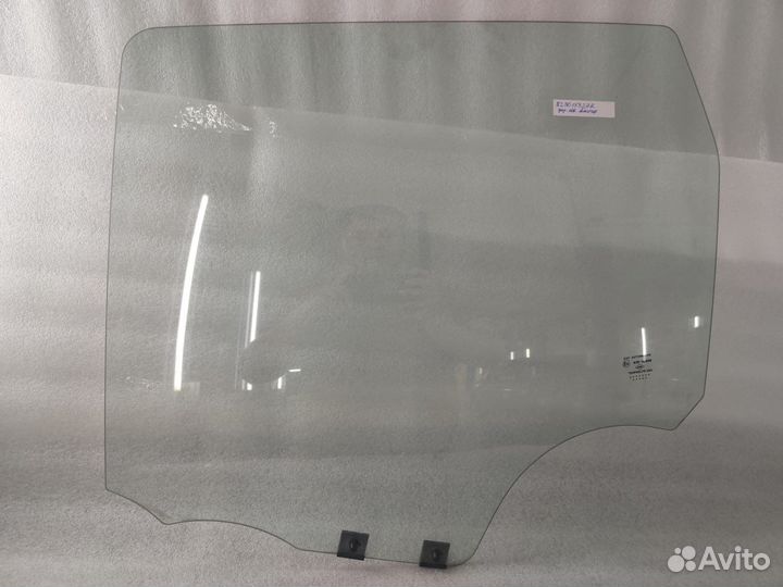 Стекло двери заднее левой Renault Duster