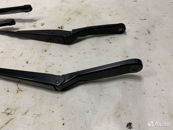 Поводки дворников, Peugeot 308