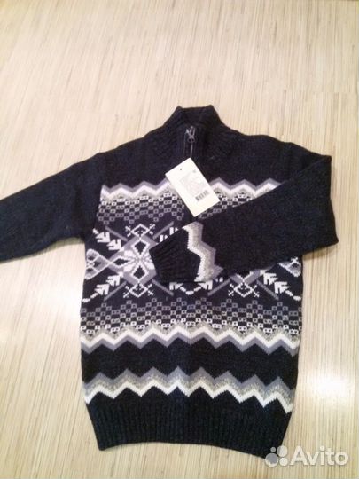 Свитер теплый