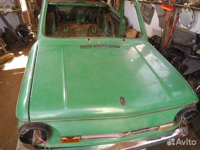 Капот Запорожец