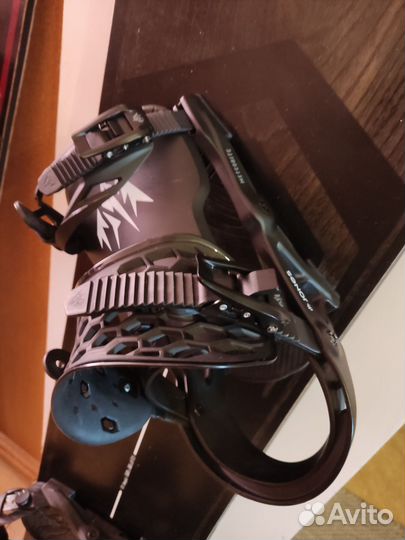 Крепления для сноуборда jones meteorite L