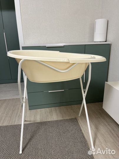 Детская ванночка с подставкой