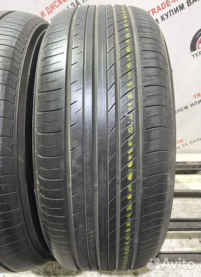 Yokohama Advan dB V552 215/55 R17 94N