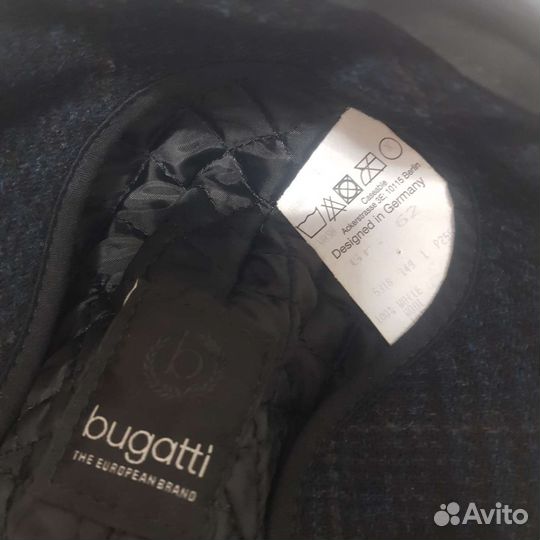 Бейсболка шапка bugatti