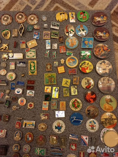 Значки и медали СССР