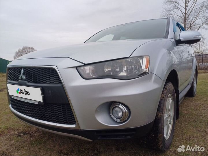 Mitsubishi Outlander 2.0 CVT, 2011, 203 866 км