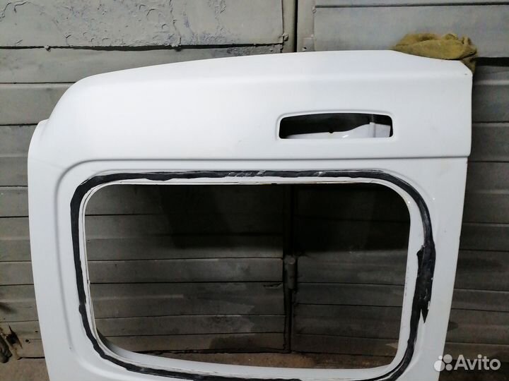 Дверь лада ларгус