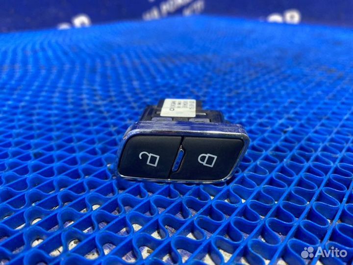 Кнопка центрального замка Ford Explorer