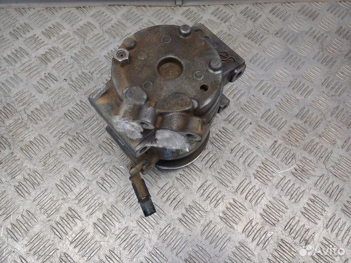 Компрессор кондиционера Mitsubishi L200 KB 2.5