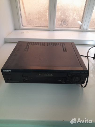 Видеомагнитофон VHS Sony SUV-E320
