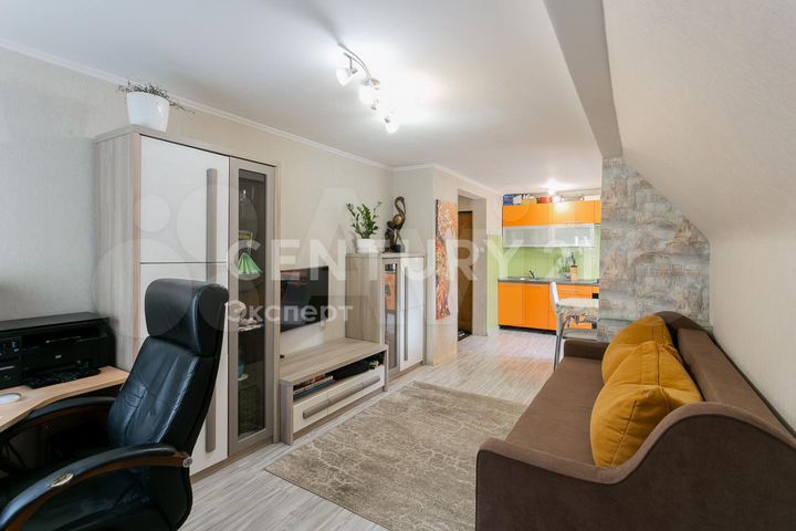 3-к. квартира, 76,8 м², 2/2 эт.