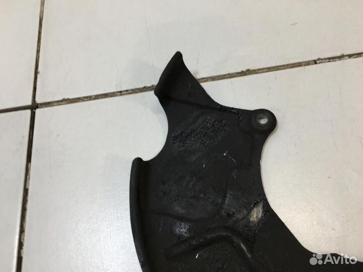 Пыльник тормозного диска Volkswagen Golf 5 1K1 200