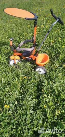 Детский велосипед с ручкой