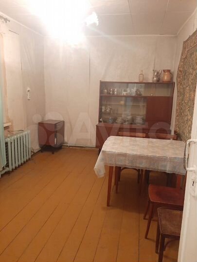 Доля в 2-к. квартире, 40 м², 2/2 эт.
