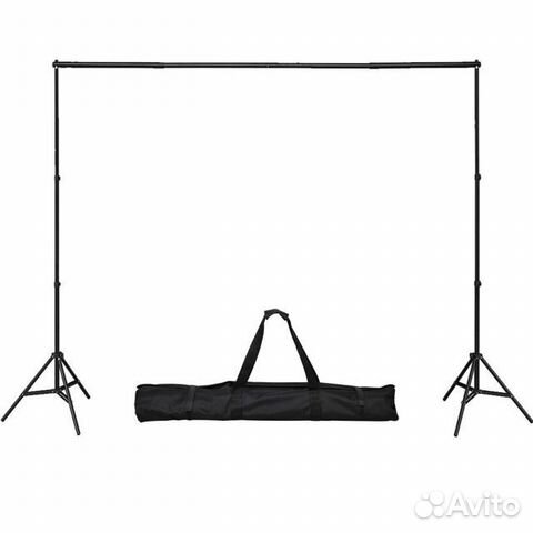 Куча студийного оборудования для фото и видео