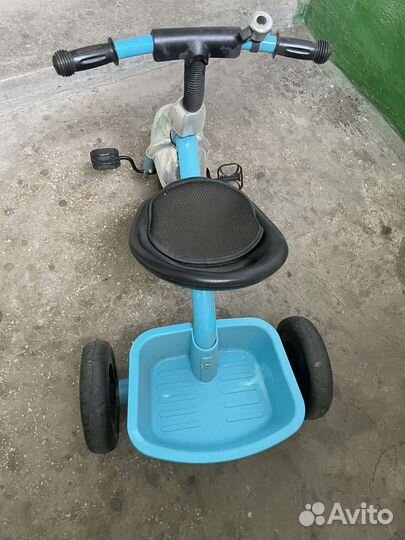 Детский трехколесный велосипед
