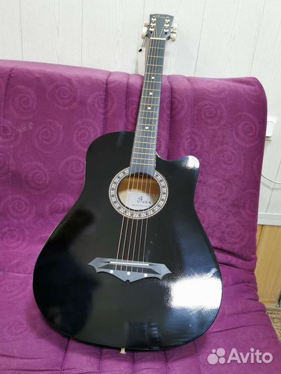 Гитара акустическая новая