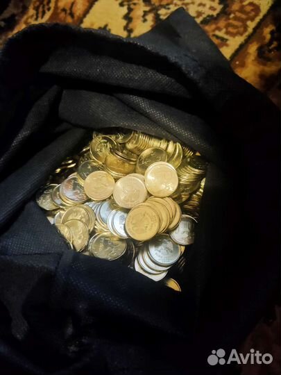 1 рубль 2014 год (графическое изображение рубля) М