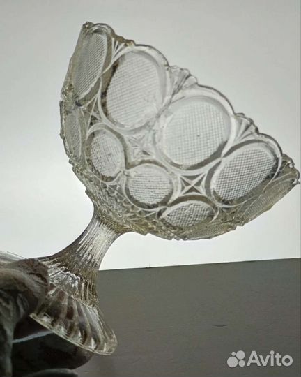 Антикварное стекло