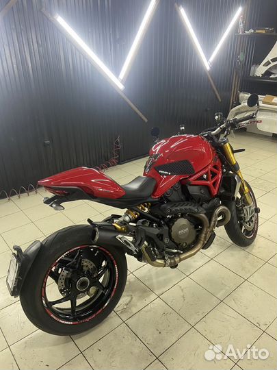 Ducati monster 1200s