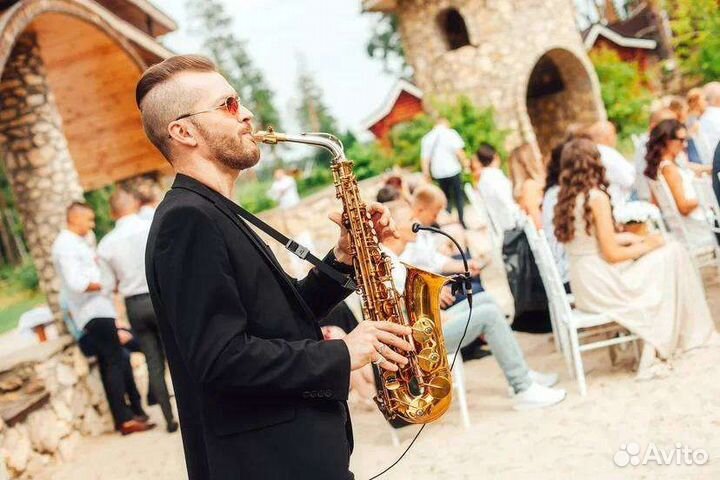 Саксофонист