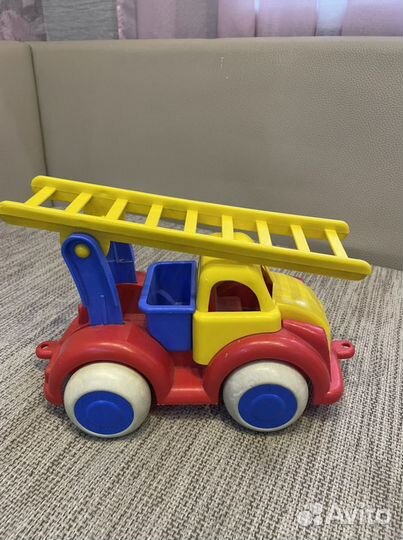 Машинка игрушка