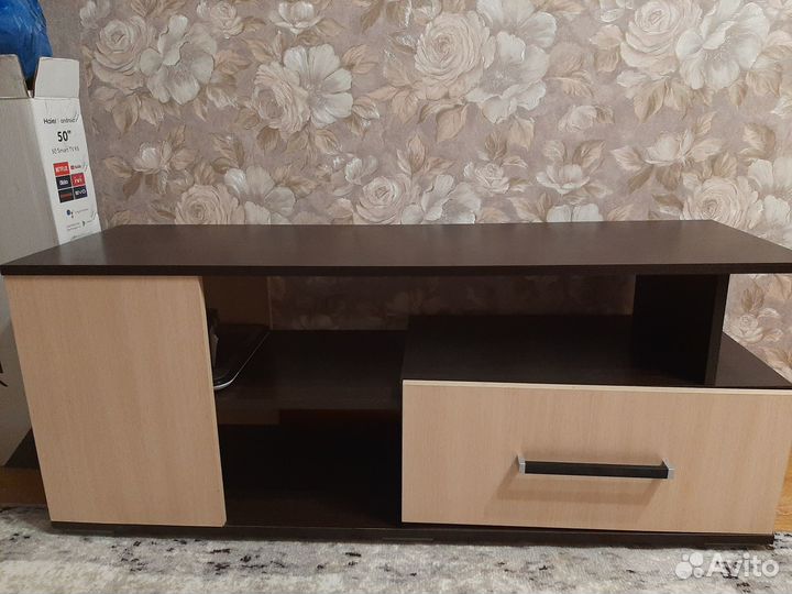 Журнальный столик