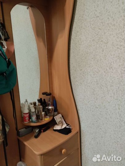 Вешалка в прихожую с обувницей