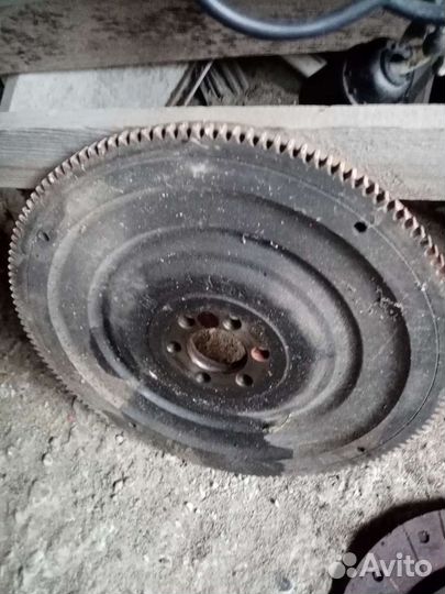 Выжемнои корзина. Венец. И корзина мерседес124