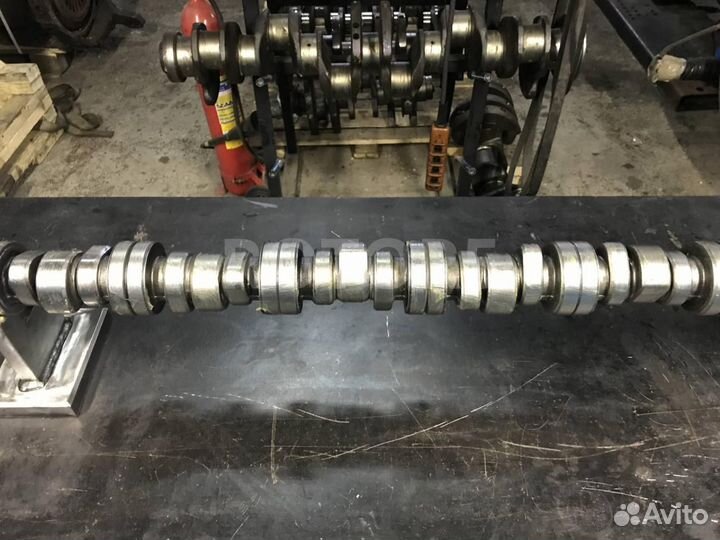 Распредвал Scania R DC13 PDE 1832378