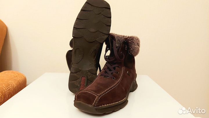 Ботинки зимние женские замшевые 36