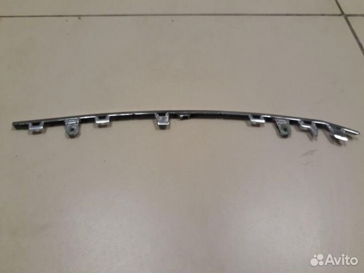 Накладка на решетку радиатора (хром)