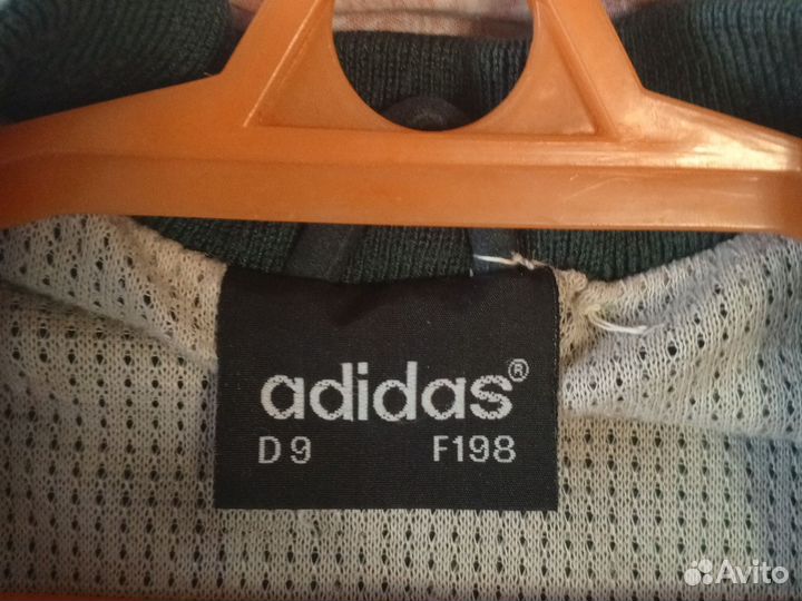 Спортивная куртка мужская adidas