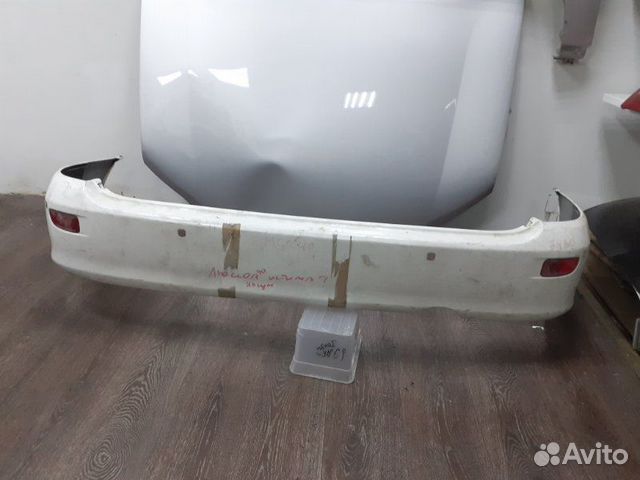 Бампер задний Toyota Lucida