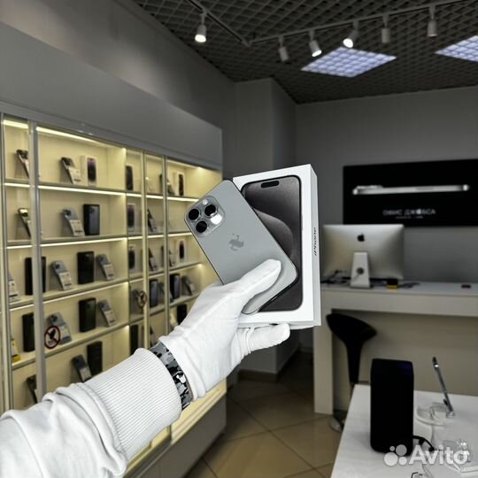 iPhone 15 Pro, 256 ГБ