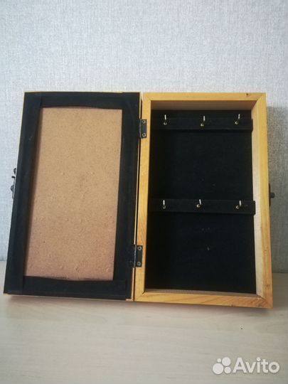 Ключница настенная из дерева