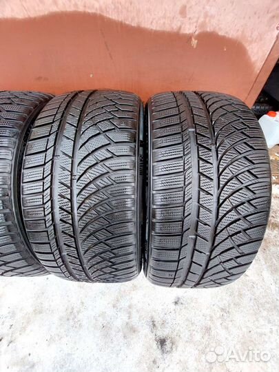 Kumho WinterCraft WP72 255/40 R19 100V