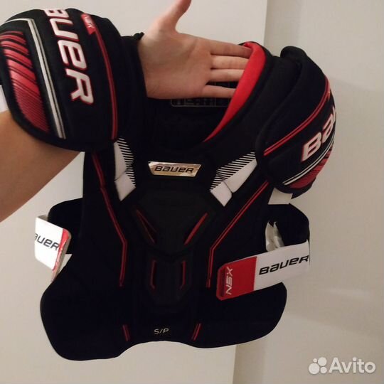Нагрудник хоккейный bauer NSX