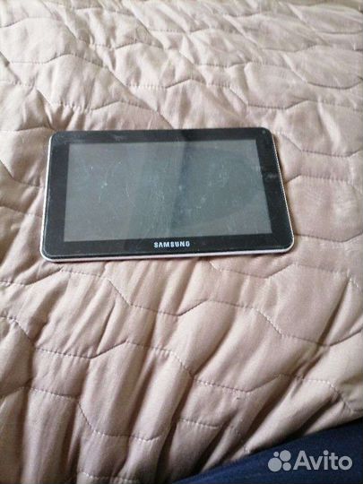 Планшет Samsung и телефоны на запчасти