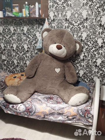 Большие плюшевые медведи