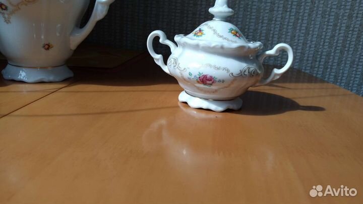 Чайно кофейный сервиз гдр.Резной.Не пользовались