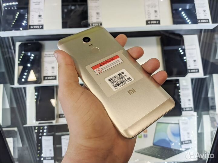 Смартфон Xiaomi Redmi 5 Plus 64GB