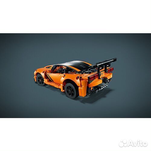 Lego Technic Chevrolet Corvette ZR1 42093