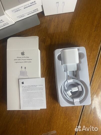Зарядка на iPhone 20w