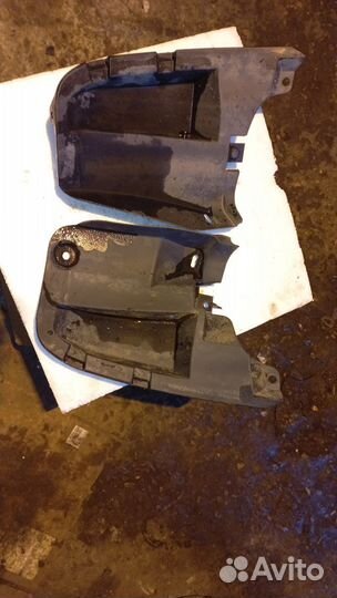 Задние пыльники подкрылок на Тойота королла 150