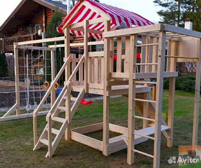 Детская площадка для игры на даче