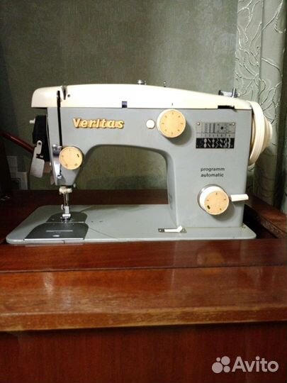 Швейная машина Veritas